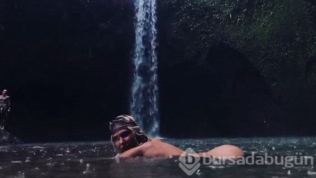 Instagram'da çıplak fotoğrafını paylaştı 'Sahara Ray'