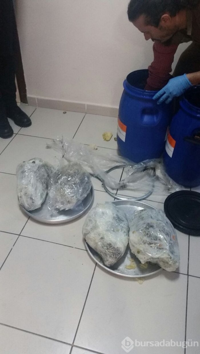 Esrarın turşusunu kurdular