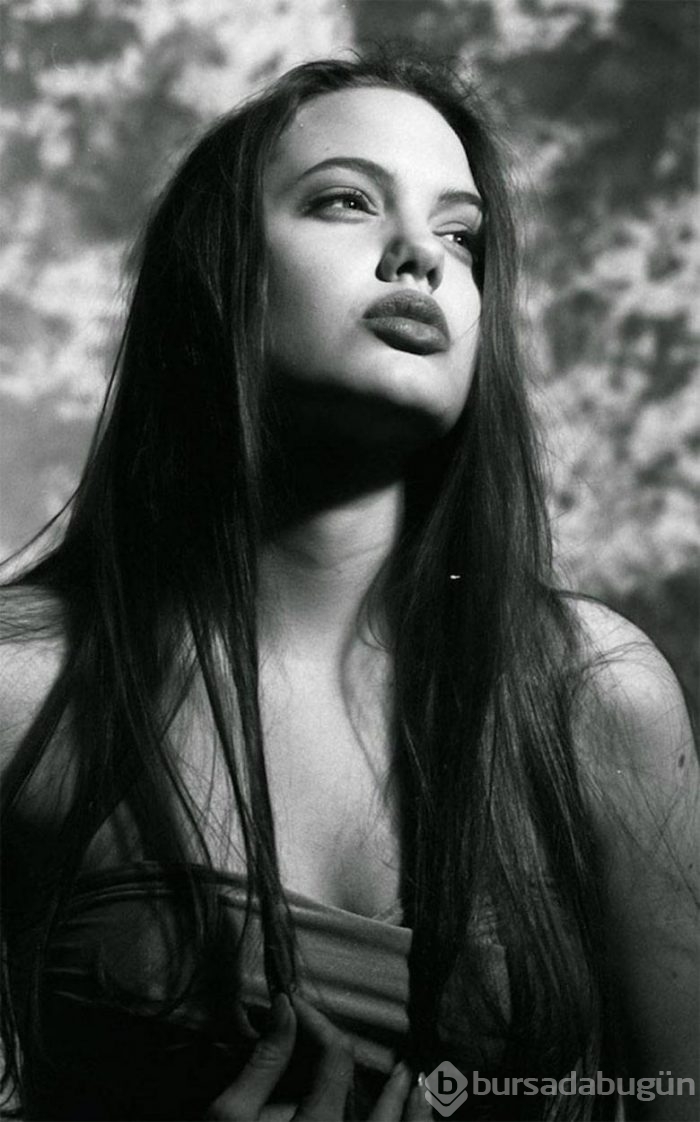 Angelina Jolie'nin fazla bilinmeyen muhteşem fotoğrafları