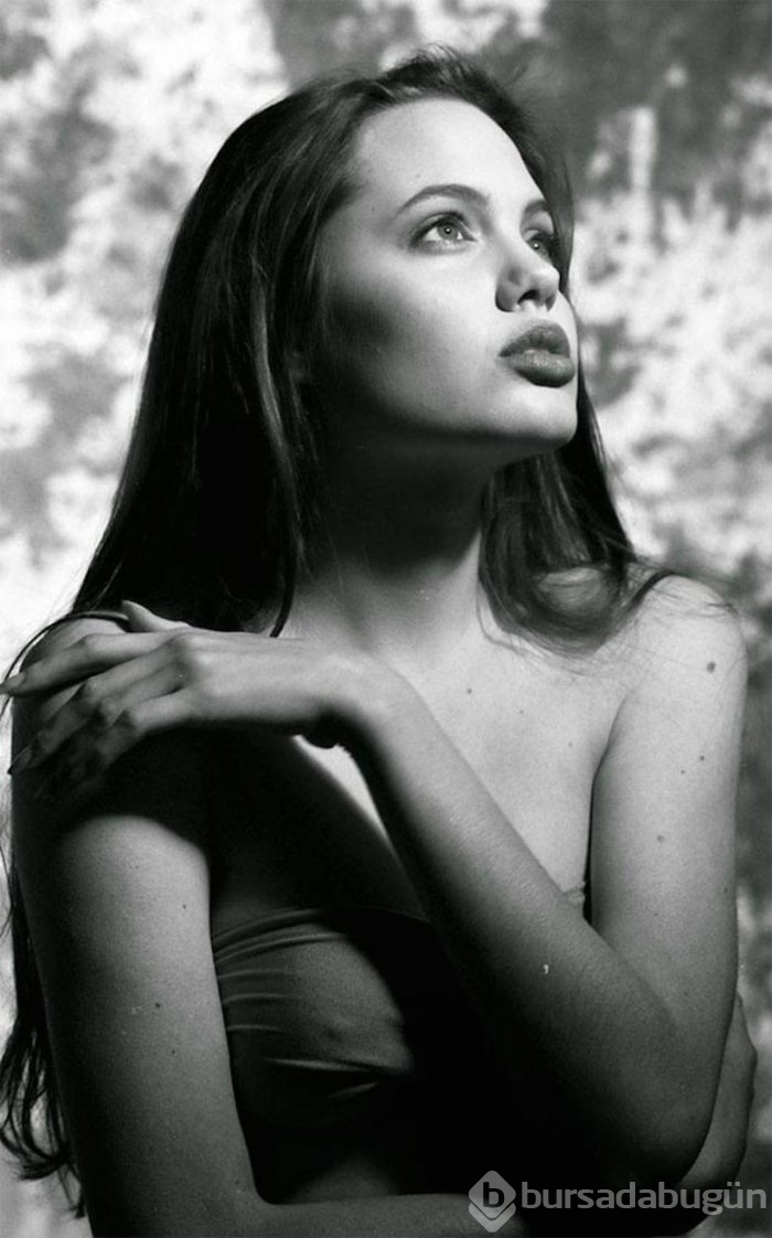 Angelina Jolie'nin fazla bilinmeyen muhteşem fotoğrafları