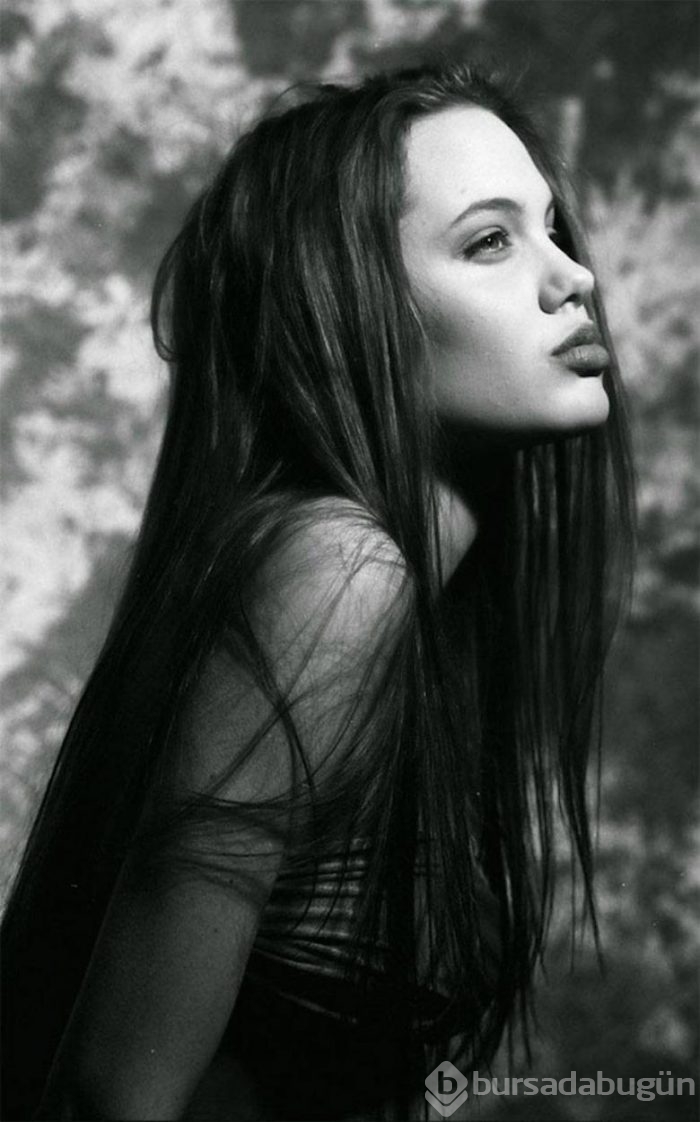 Angelina Jolie'nin fazla bilinmeyen muhteşem fotoğrafları