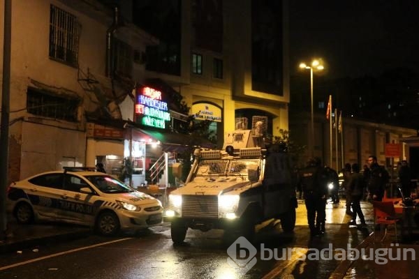 İstanbul'da emniyete ve AK Parti binasına saldırı girişimi
