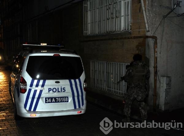 İstanbul'da emniyete ve AK Parti binasına saldırı girişimi