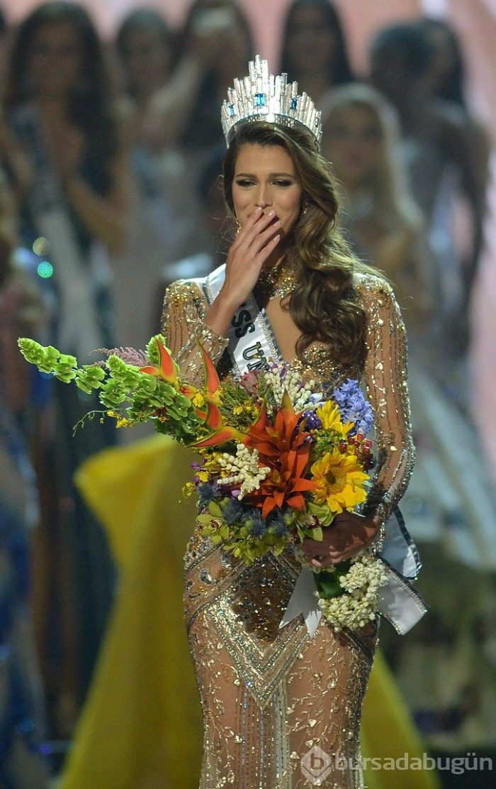 65. Miss Universe (Kainat Güzellik Yarışması) birincisi Fransa'yı temsil eden Iris Mittenaere oldu