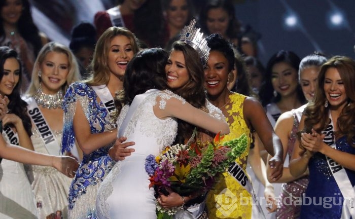 65. Miss Universe (Kainat Güzellik Yarışması) birincisi Fransa'yı temsil eden Iris Mittenaere oldu