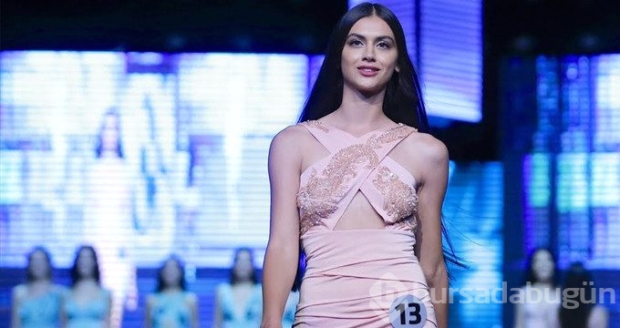 65. Miss Universe (Kainat Güzellik Yarışması) birincisi Fransa'yı temsil eden Iris Mittenaere oldu