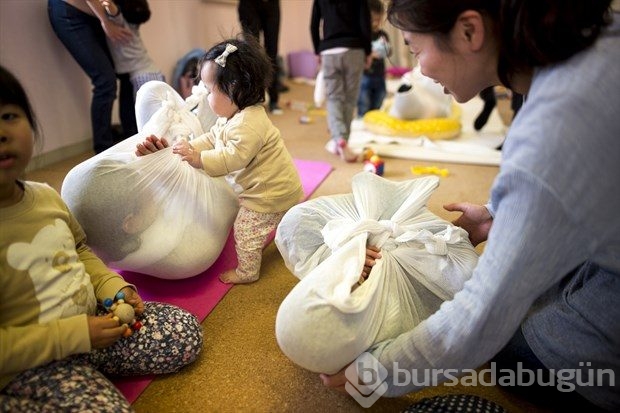 Tokyo'da Otonamaki terapisi görenleri şaşırtıyor