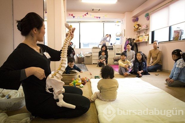 Tokyo'da Otonamaki terapisi görenleri şaşırtıyor