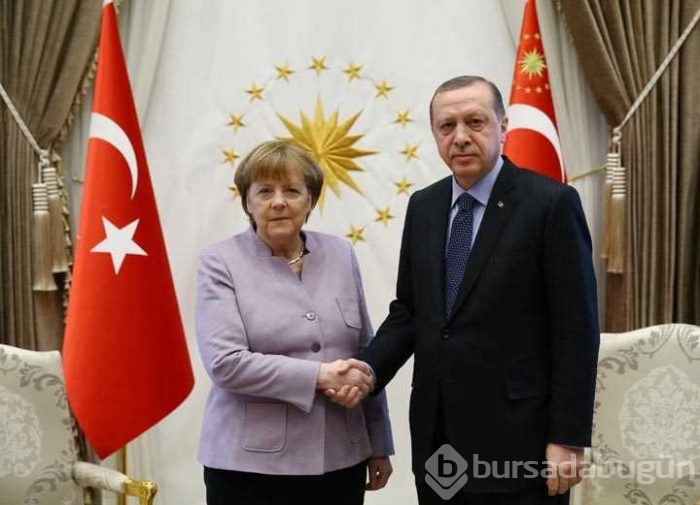 Cumhurbaşkanı Erdoğan ve Merkel Külliye'de