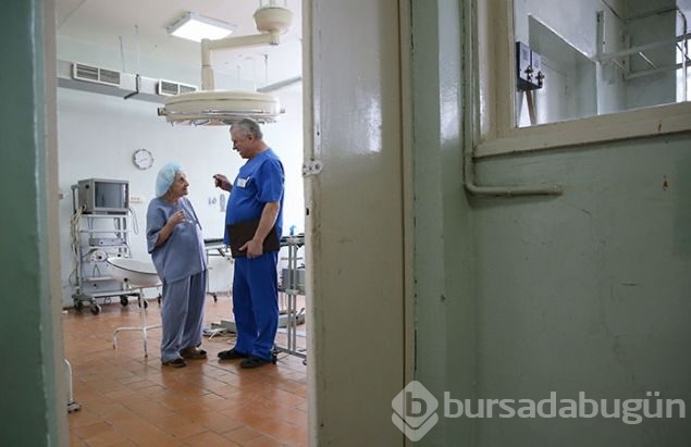 89 yaşında cerrahlığa devam ediyor!