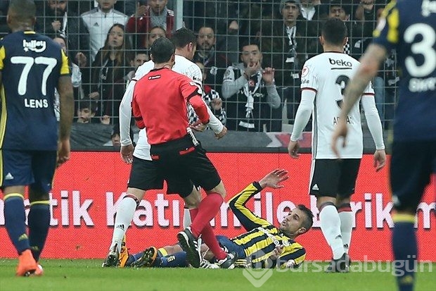 Van Persie: Tosic kırmızı kartı haketti