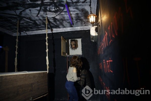 "Mezarlık" konseptli oyun evi