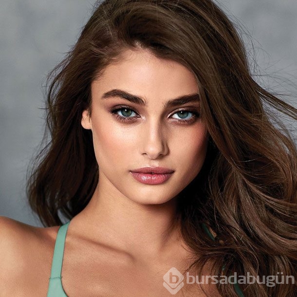 İşte Victoria Secret'ın yeni meleği