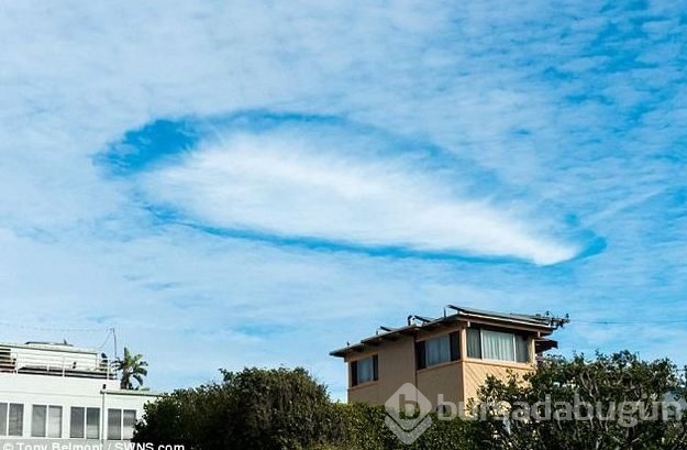 Kalifornia sahilindeki bulutu UFO zannettiler