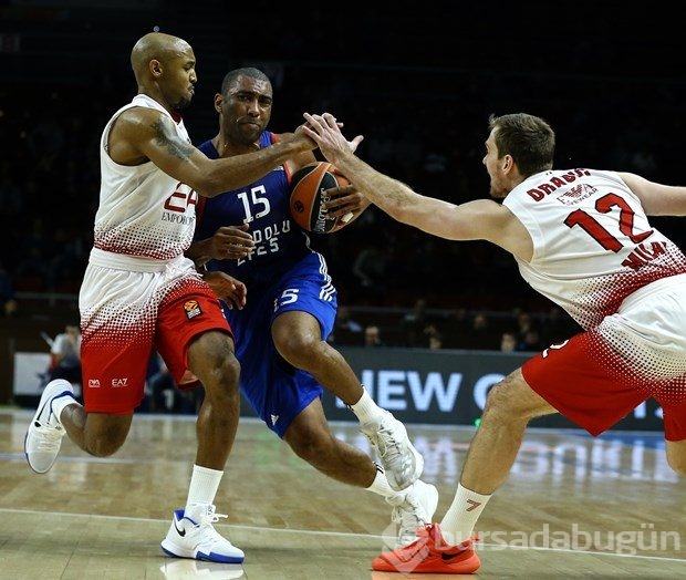 Anadolu Efes'ten Naumoski'ye büyük onur