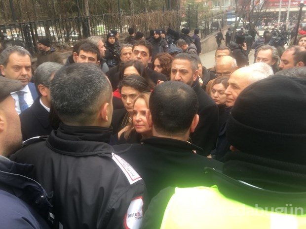 Ankara Üniversitesinde "KHK" eylemi: 11 gözaltı