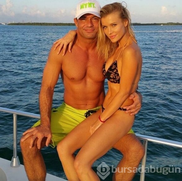 Joanna Krupa banyodan paylaştı
