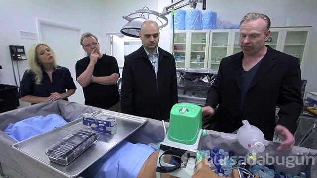 Buzlar içinde dirilmeyi bekliyorlar...