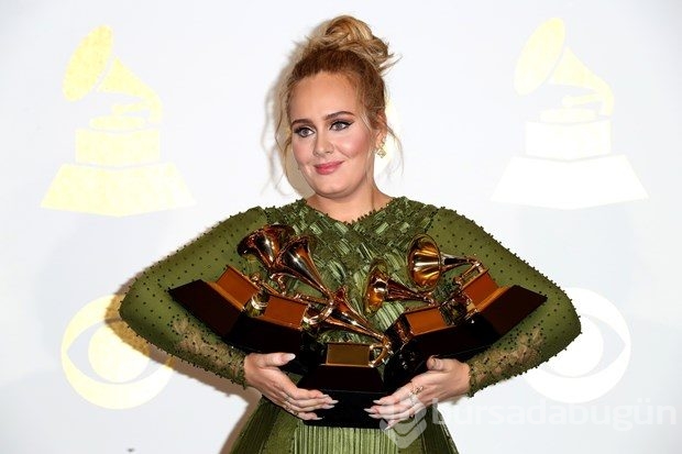 2017 Grammy ödülleri sahiplerini buldu