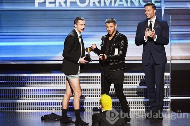 2017 Grammy ödülleri sahiplerini buldu
