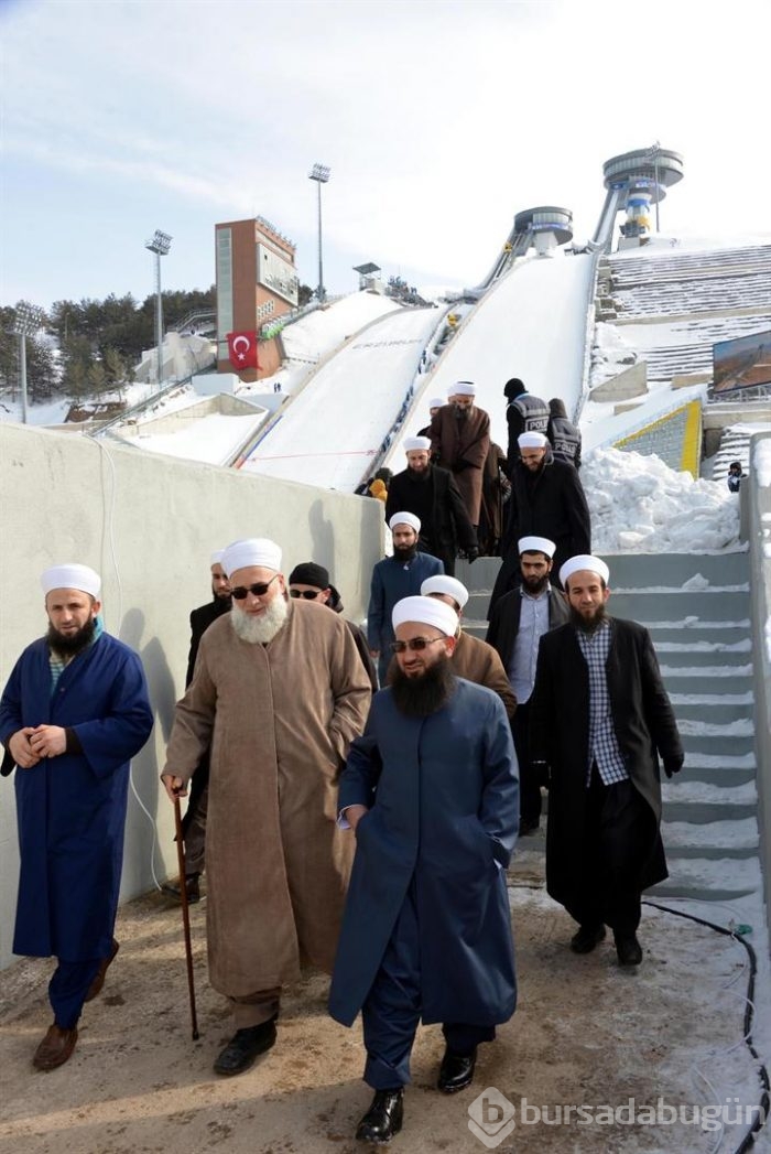 İsmailağa Cemaati'nin kış festivalinde yaptığı...