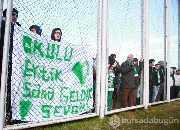 Bursasporlu taraftarlar Özlüce'ye akın etti
