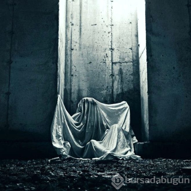 Gördüğü kabusları fotoğrafladı