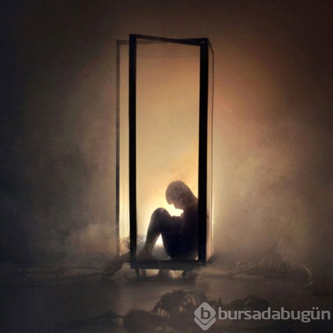 Gördüğü kabusları fotoğrafladı