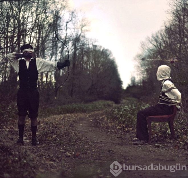 Gördüğü kabusları fotoğrafladı