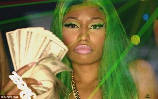 Nicki Minaj'dan seksi poz