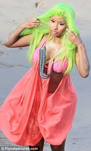 Nicki Minaj'dan seksi poz