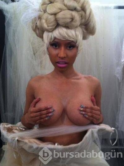 Nicki Minaj'dan seksi poz