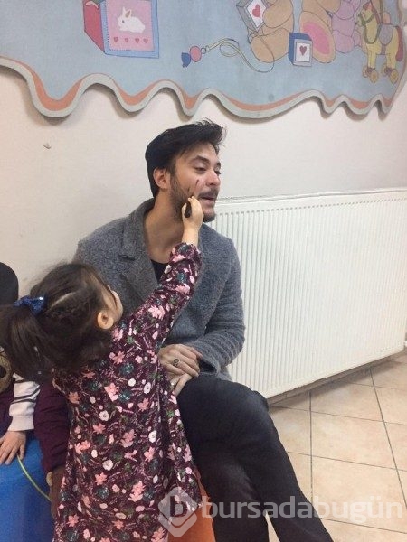 Ünlülerden kimsesiz çocuklar için proje: Kimsesiz renkler