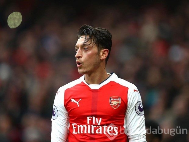 Mesut Özil 'O' ismi engelledi