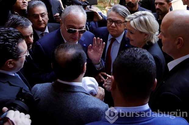 Le Pen ile müftü arasında başörtüsü krizi
