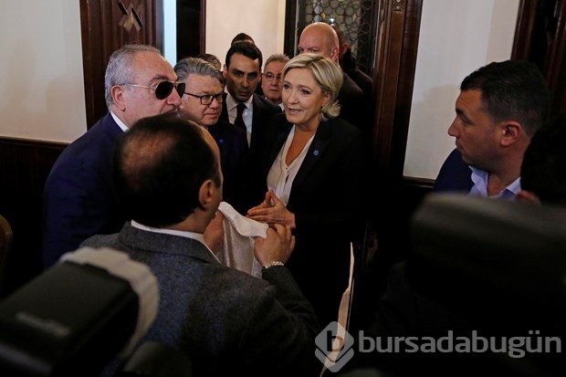 Le Pen ile müftü arasında başörtüsü krizi