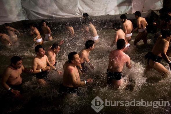 Çıplak Adam Festivali'ne 10 binden fazla erkek katıldı