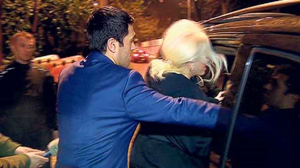 Ajda Pekkan'ın talihsiz anı...