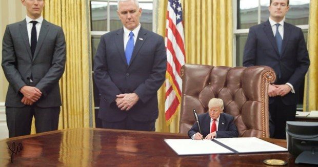 Reddit Trump'a yasak getirdi!
