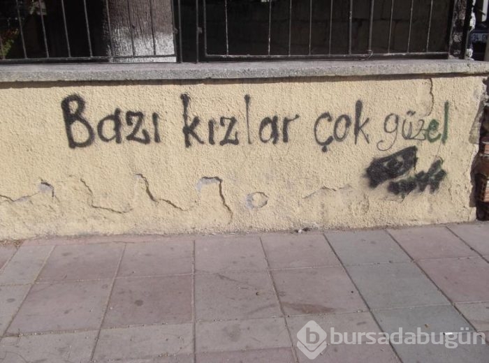 İşte en güzel duvar yazıları!