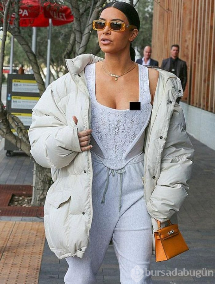 Kim Kardashian'dan inanılmaz frikik