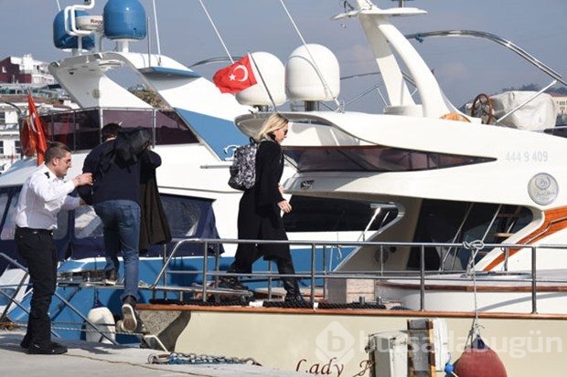 Mirkelam ve Aysen Sabancı'nın Boğaz keyfi