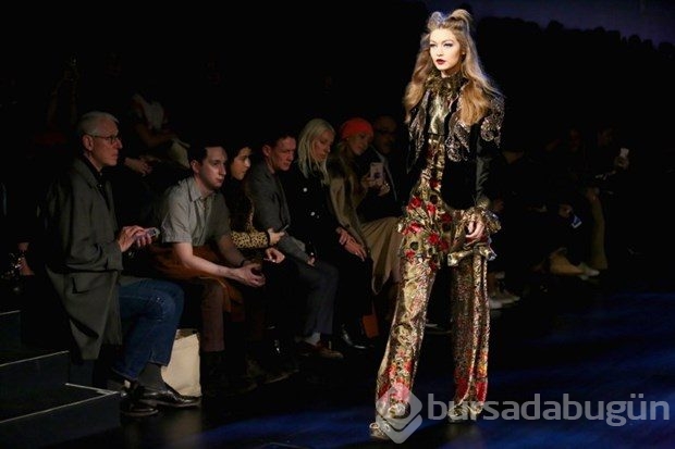 Gigi ve Bella Hadid şimdi de İtalya'yı fethetti