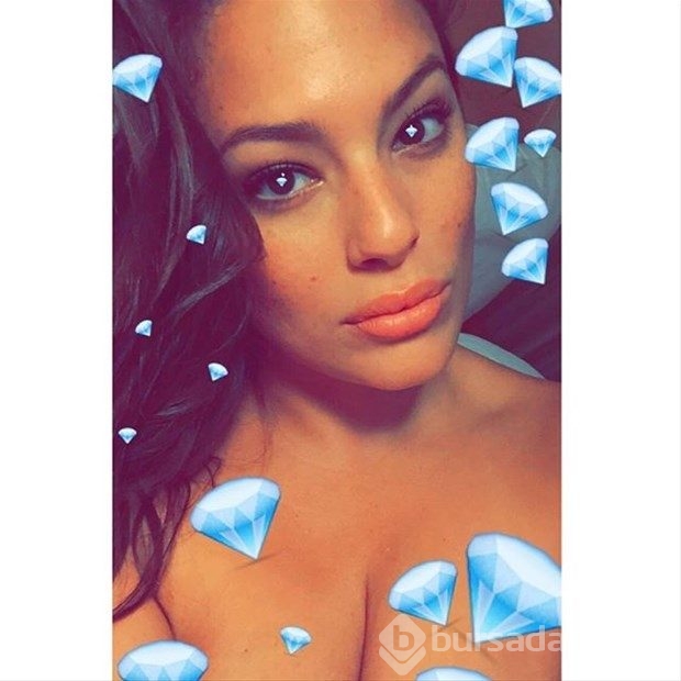 Ashley Graham ilgi odağı oldu