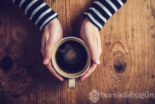 Aç karnına kahve içmeden önce bu 3 şeyi unutmayın!