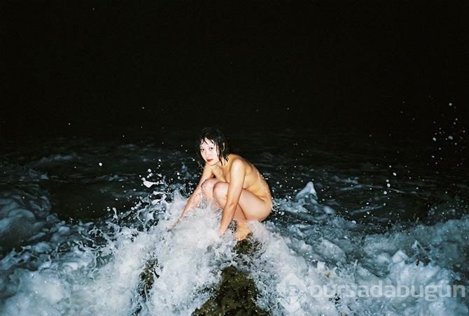 Tartışma yaratan Çinli fotoğraf sanatçısı Ren Hang hayatını kaybetti