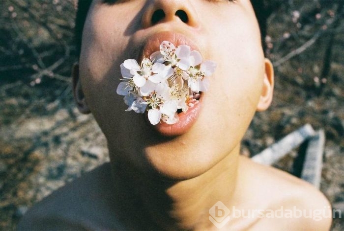 Tartışma yaratan Çinli fotoğraf sanatçısı Ren Hang hayatını kaybetti