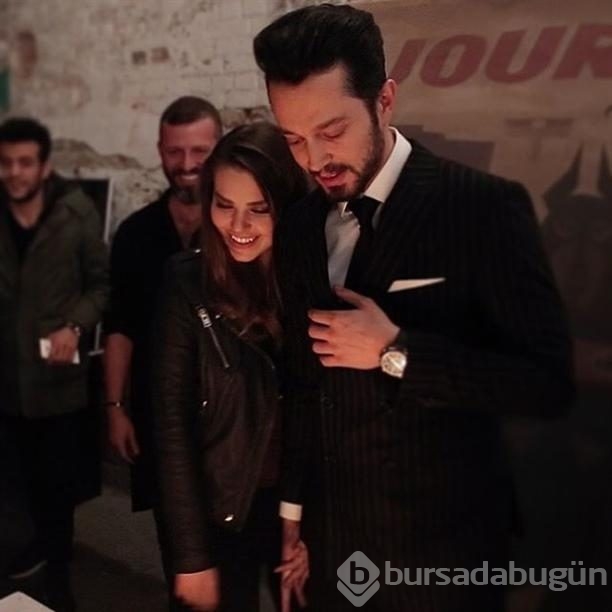 Ünlü çift Murat Boz'un evine taşındı
