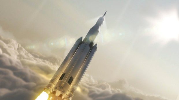 Trump'tan NASA'ya: Ay'a bir an önce gidin!