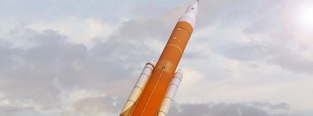 Trump'tan NASA'ya: Ay'a bir an önce gidin!